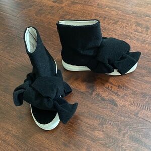 Joshua Sanders Felt Bow ankle boots Size 8.5 (EU39)